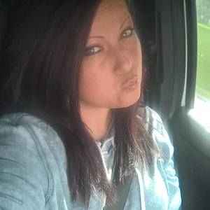 Meet your Posher, Kayla